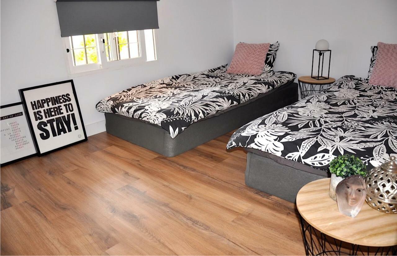 Casa Colina Apartment เบนัลมาเดนา ภายนอก รูปภาพ
